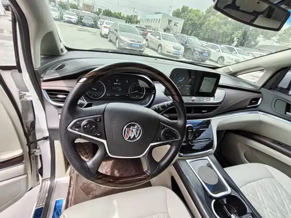 Buick GL8 2020