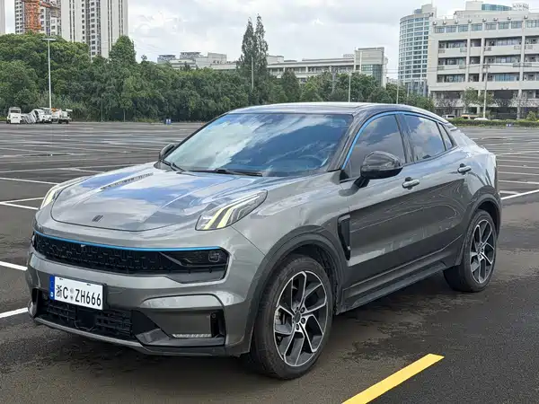 Lynk & Co 05 2022