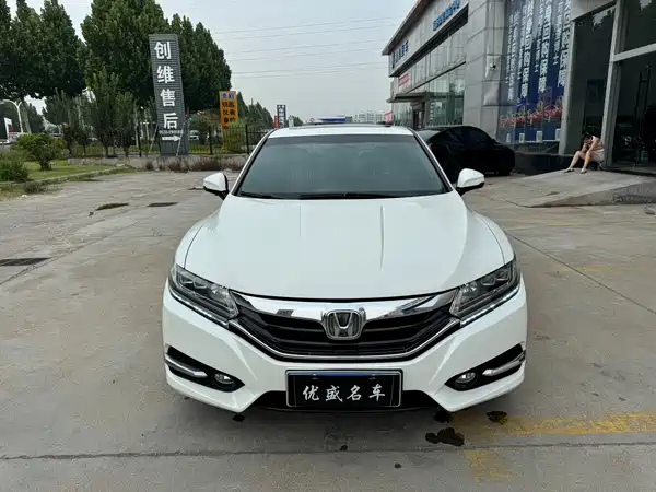 Honda Spirior 2015
