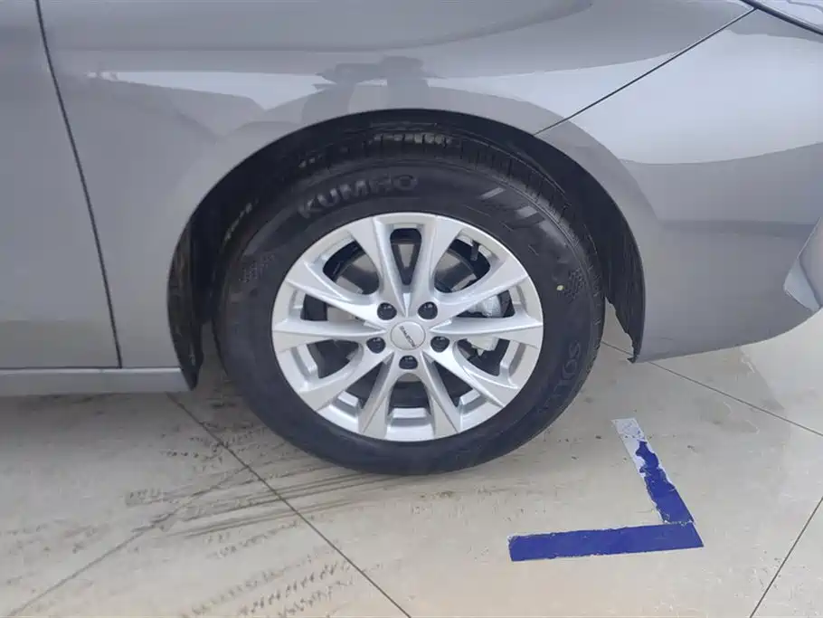 Roewe i5 2025