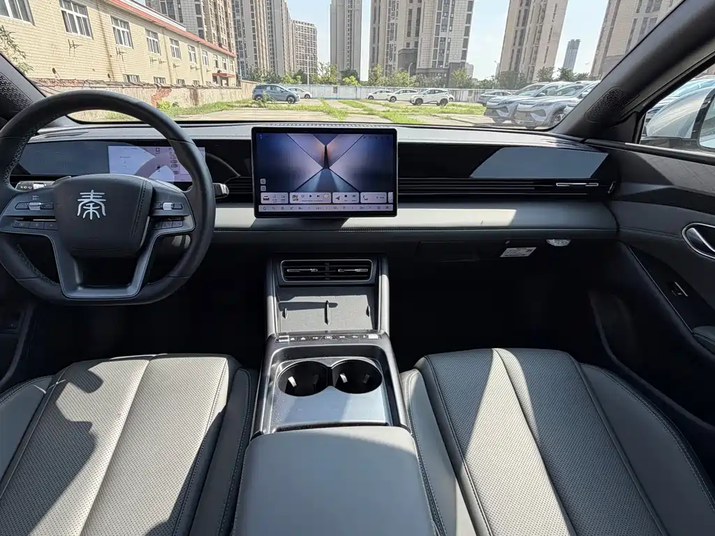 BYD Qin L 2025 — фото 13