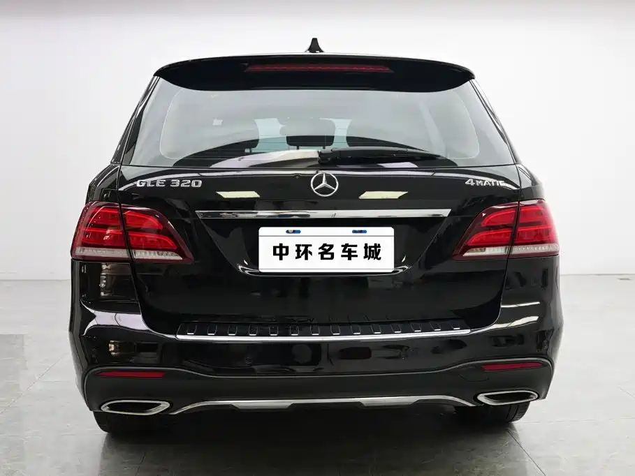 Mercedes-Benz GLE 2016 — фото 17