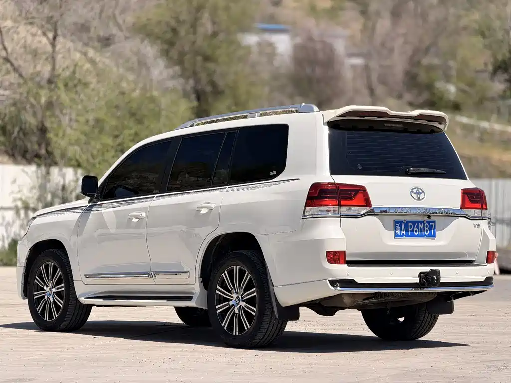 Toyota Land Cruiser 2016 — фото 6