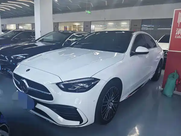 Mercedes-Benz C-Class 2024