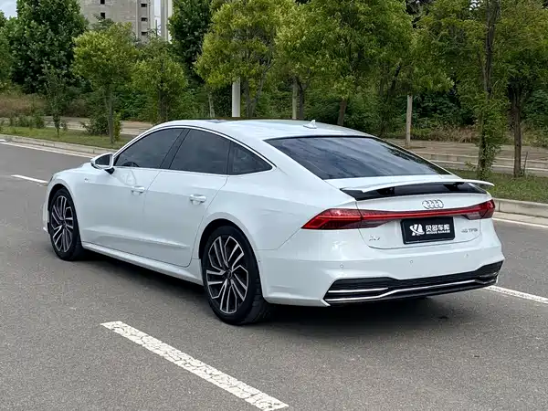 Audi A7 2024