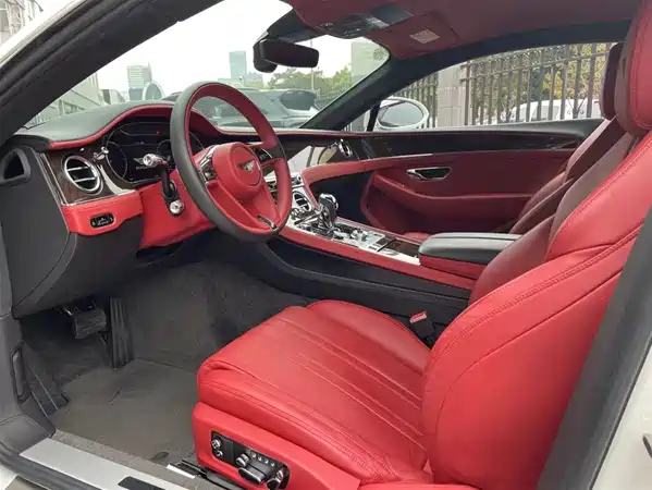 Bentley Continental 2020