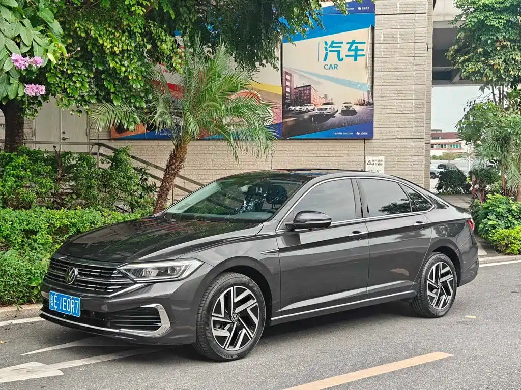 Volkswagen Sagitar 2024