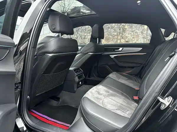 Audi A6L 2022