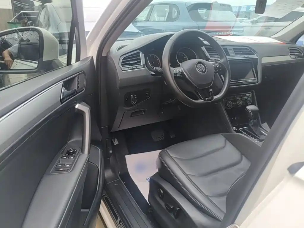 Volkswagen Tiguan L 2019 — фото 16