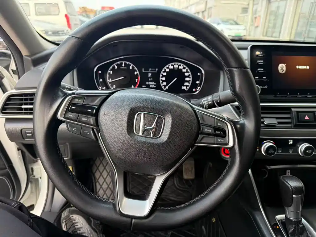 Honda Accord 2020 — фото 6