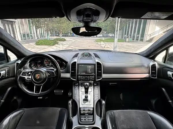 Porsche Cayenne 2015