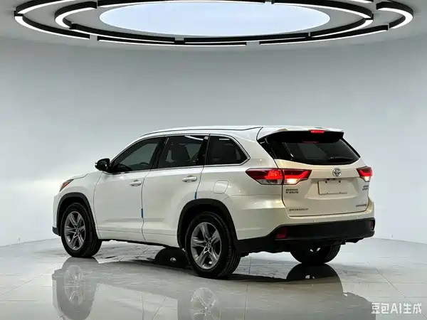 Toyota Highlander 2019