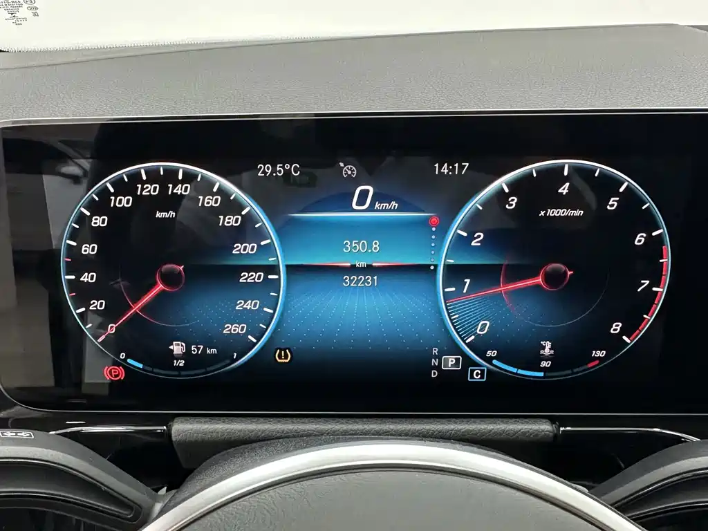 Mercedes-Benz GLA 2021 — фото 14