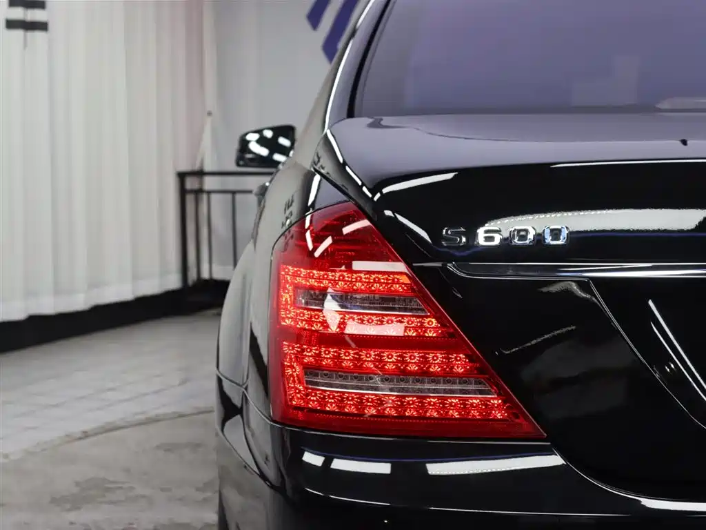 Mercedes-Benz S-Class 2010 — фото 32