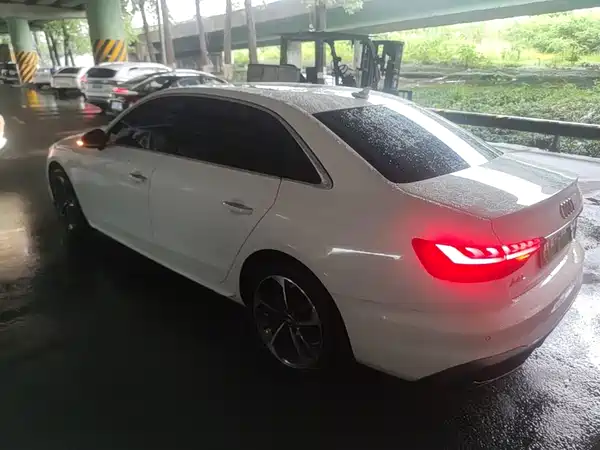 Audi A4L 2022