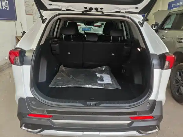 Toyota RAV4 2023