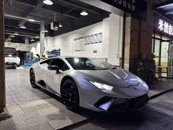 Lamborghini Huracan 2016