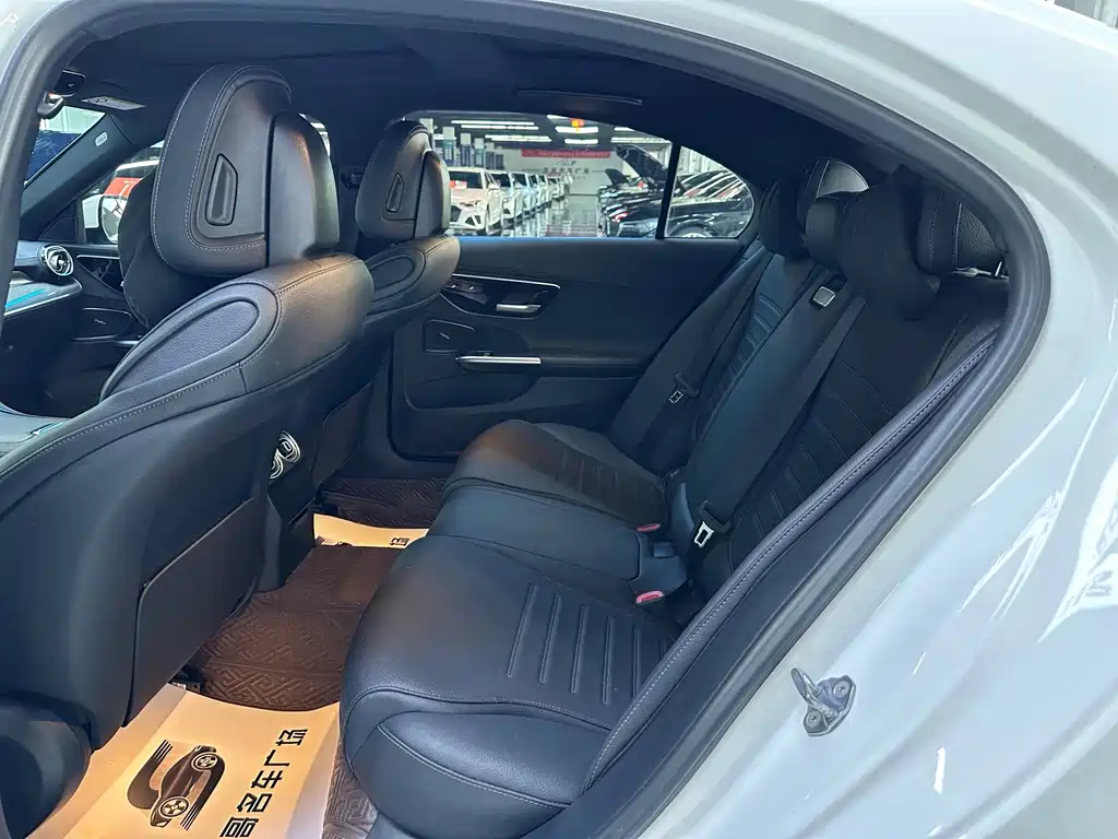 Mercedes-Benz C-Class 2023