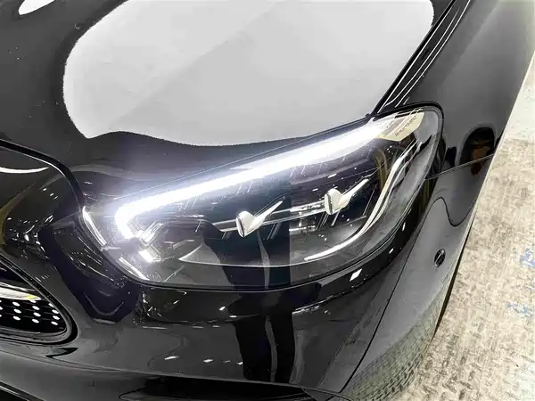 Mercedes-Benz E-Class 2024