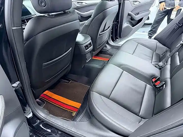 Cadillac CT5 2024 — фото 11