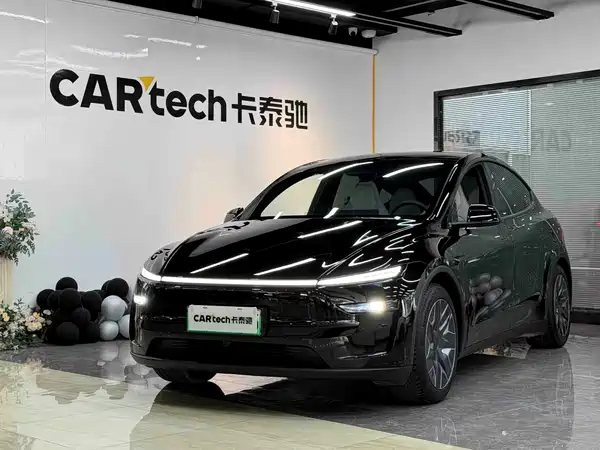 Tesla Model Y L 2026