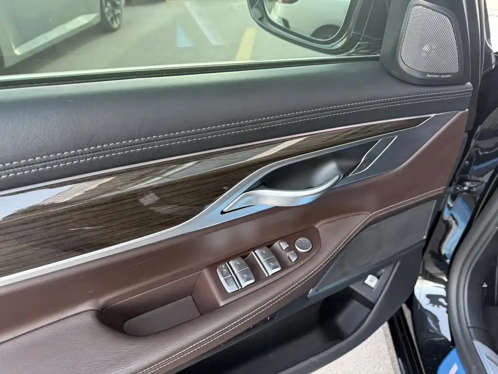 BMW 7 Series 2022 — фото 14