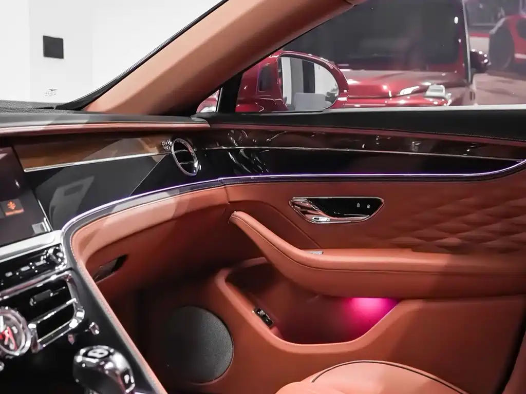 Bentley Flying Spur 2022 — фото 14