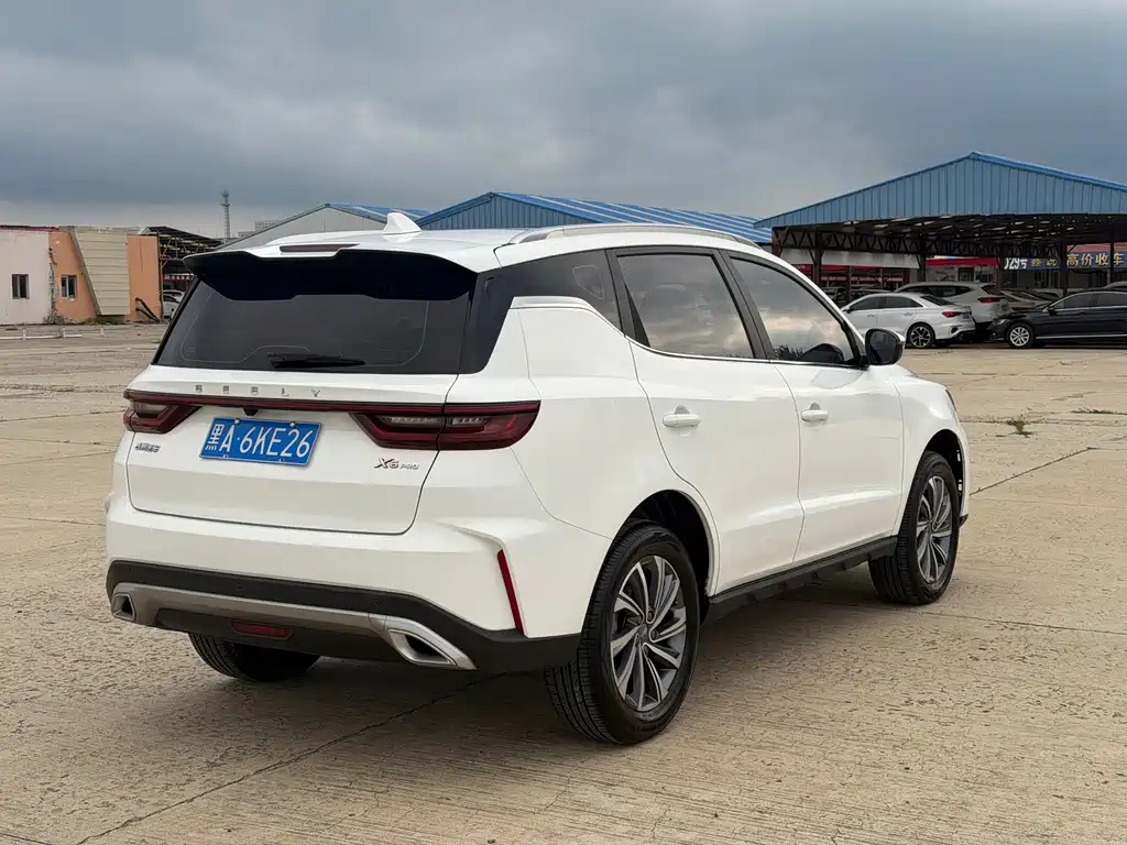 Geely Vision X6 2022