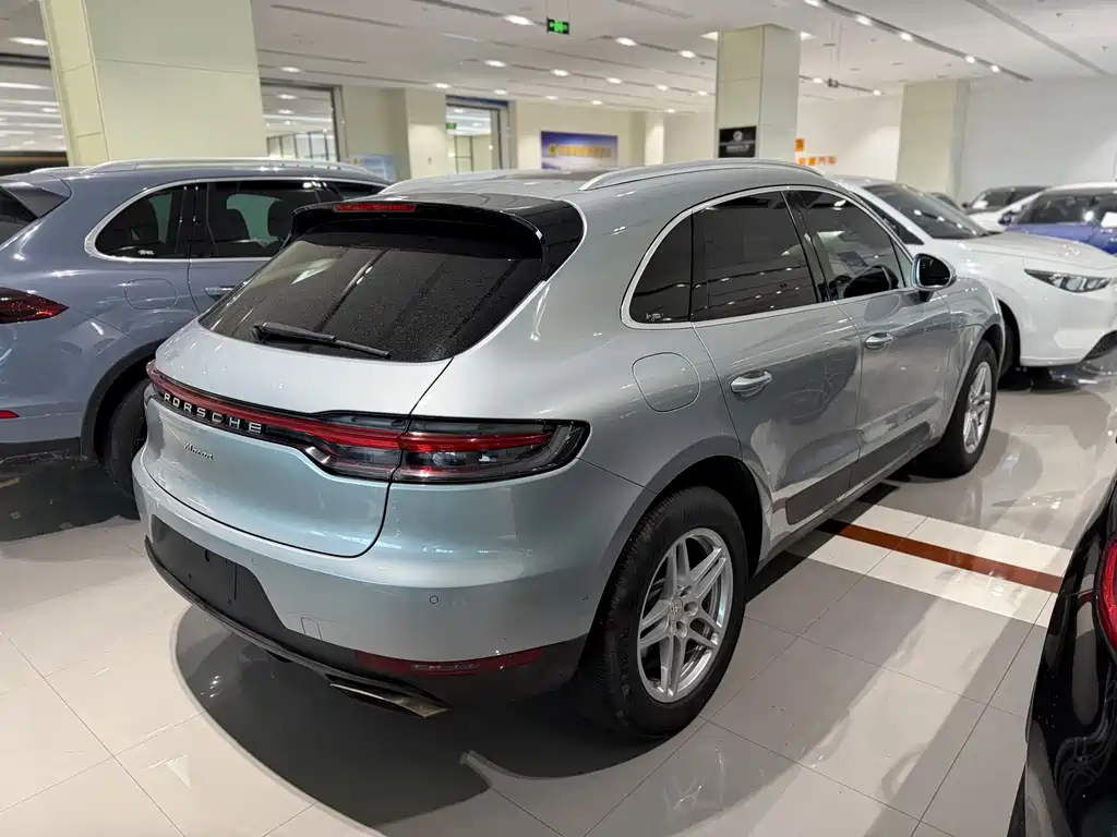 Porsche Macan 2020 — фото 9