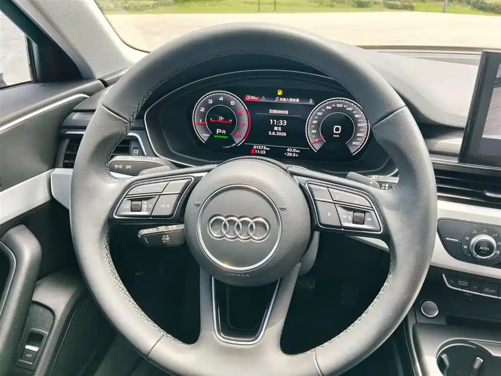 Audi A4L 2023 — фото 15