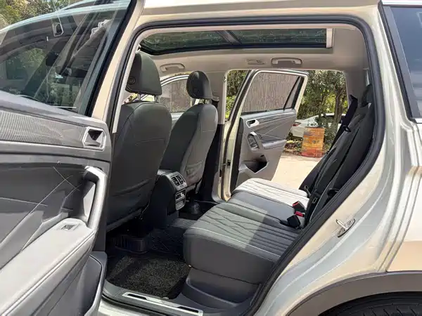 Volkswagen Tiguan L 2023