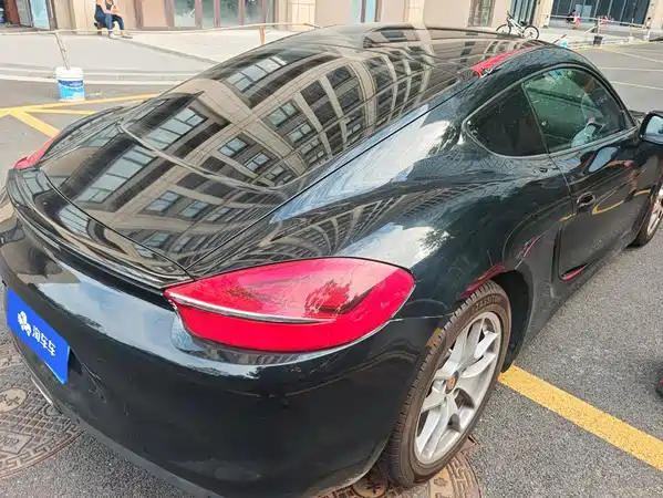 Porsche Cayman 2014