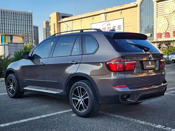BMW X5 2011