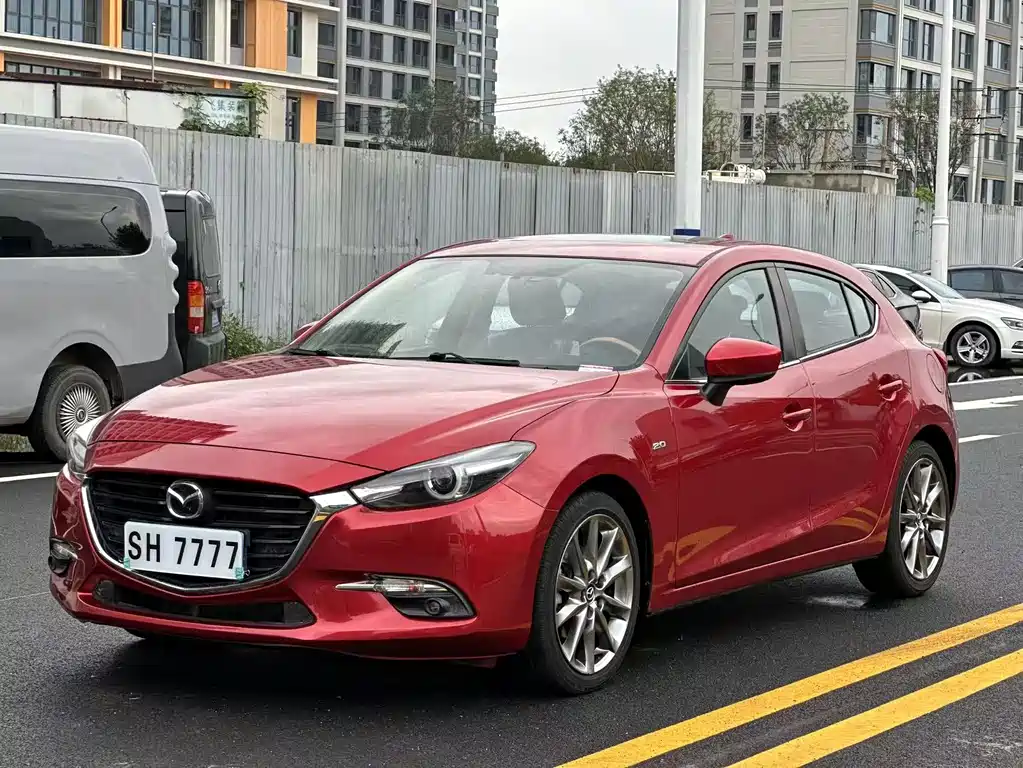 Mazda 3 Axela 2018 — фото 1