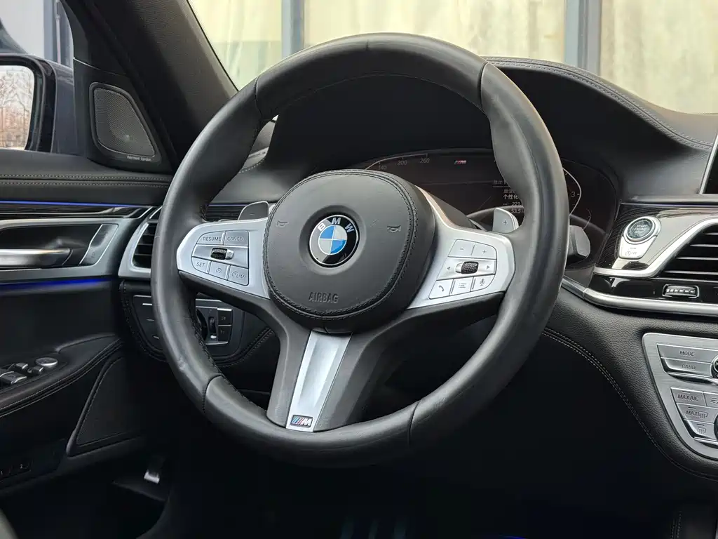 BMW 7 Series 2020 — фото 15