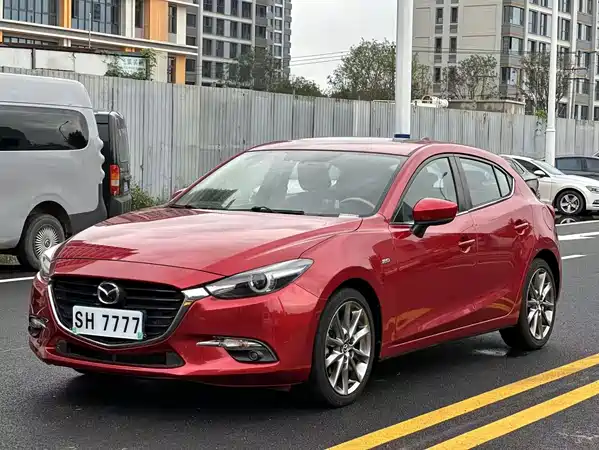 Mazda 3 Axela 2018