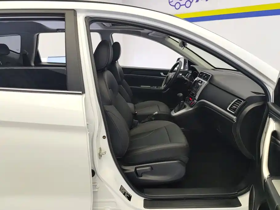 Haval M6 2020 — фото 8
