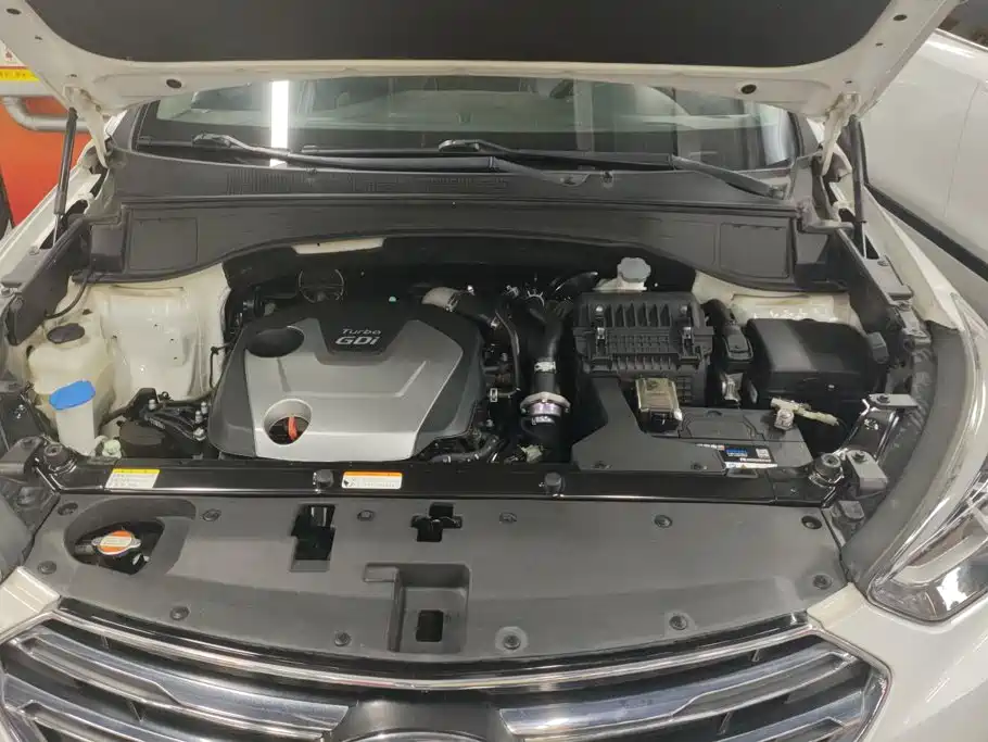 Hyundai Santa Fe 2017 — фото 10