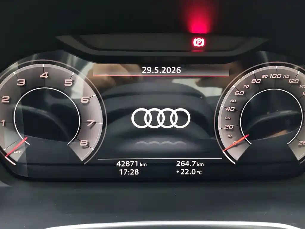 Audi Q3 2022 — фото 13
