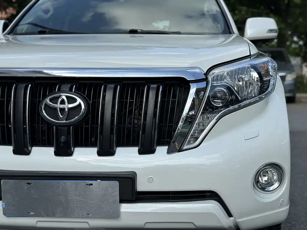 Toyota Prado 2016 — фото 21