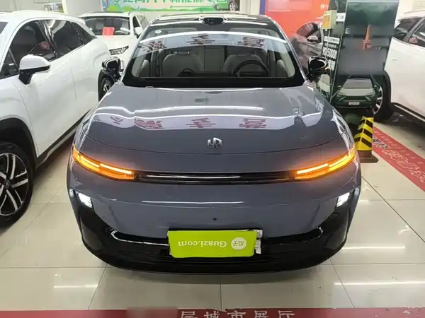 Leapmotor B10 2025