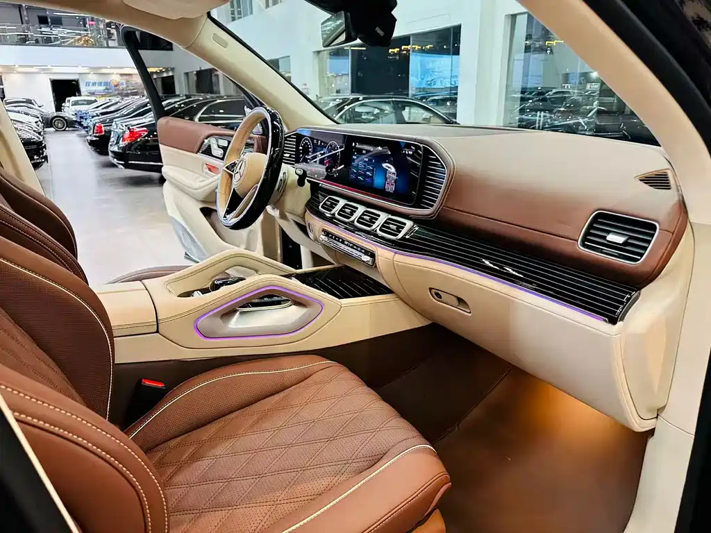 Mercedes-Benz GLS 2024 — фото 9