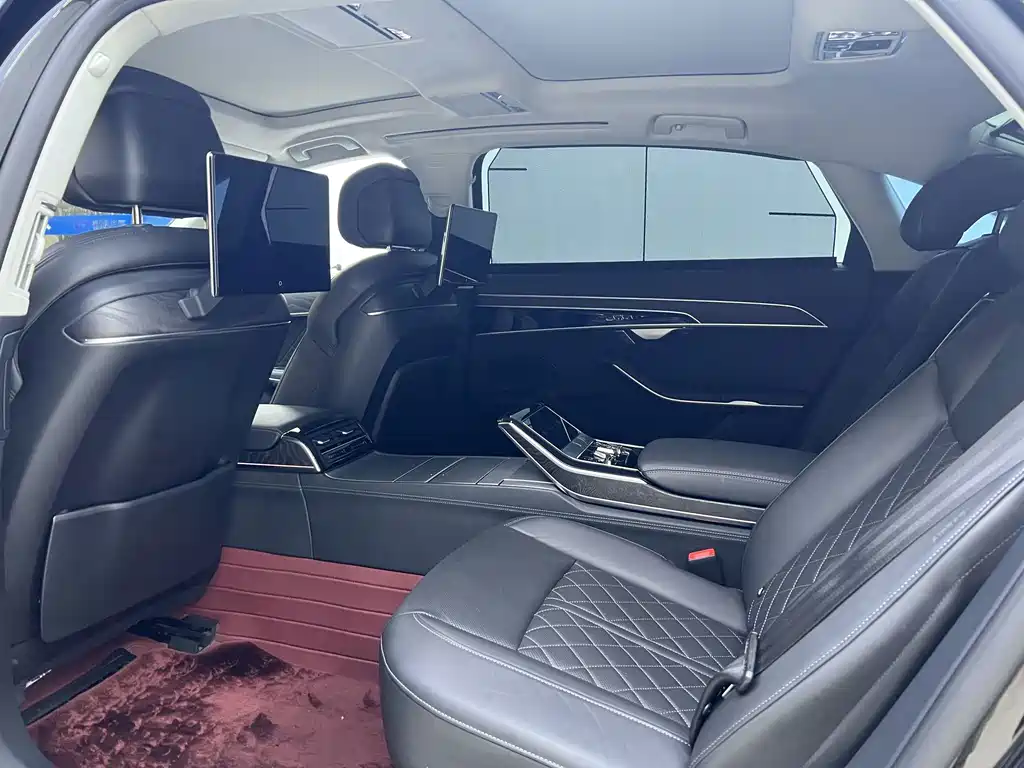 Audi A8 2024