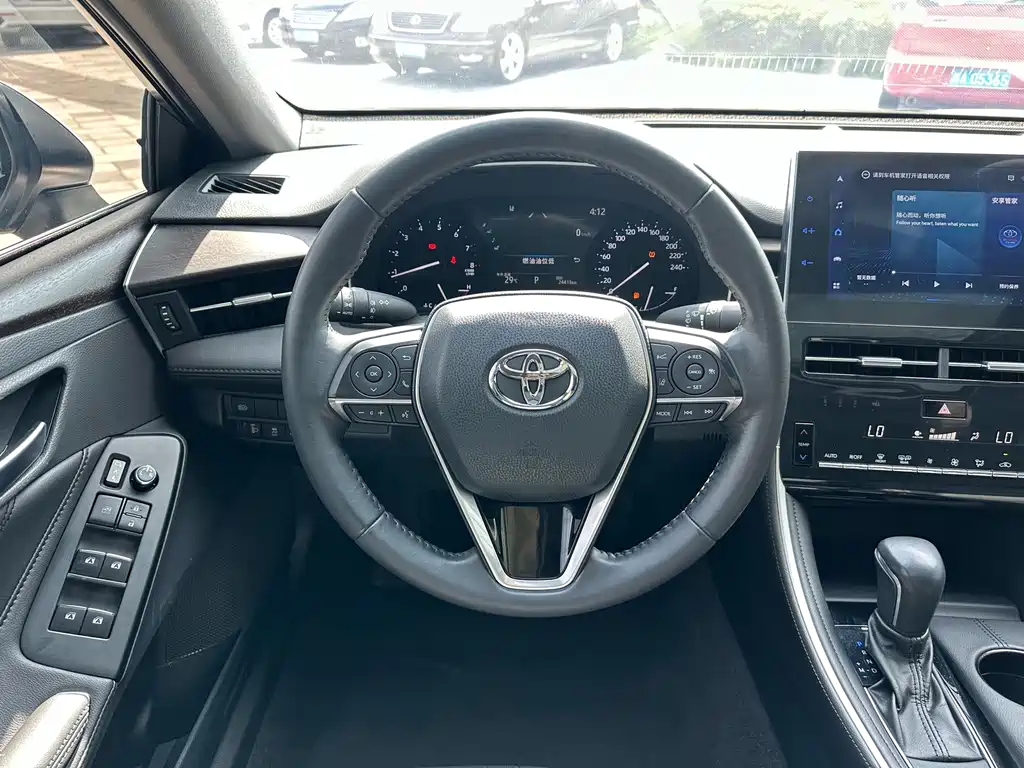 Toyota Avalon 2023 — фото 15
