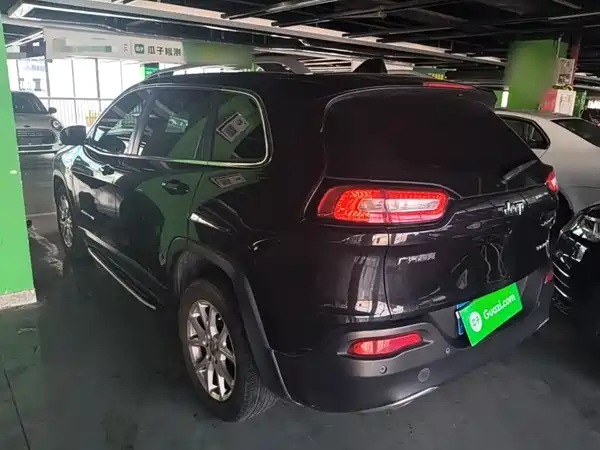 Jeep Cherokee 2018