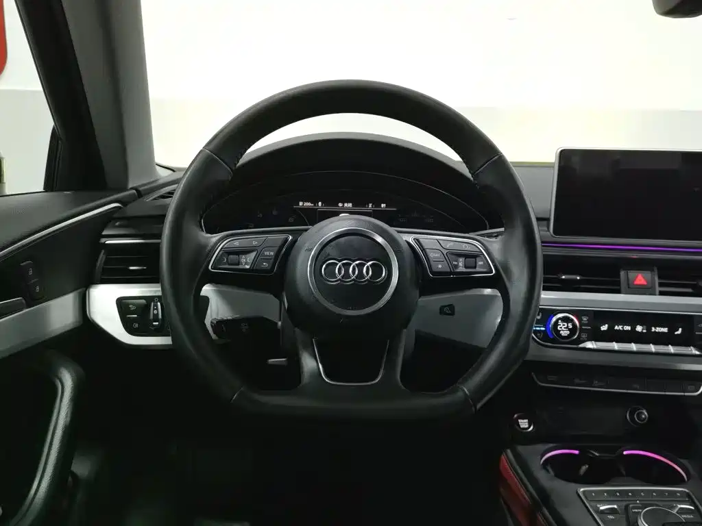 Audi A4L 2018 — фото 11