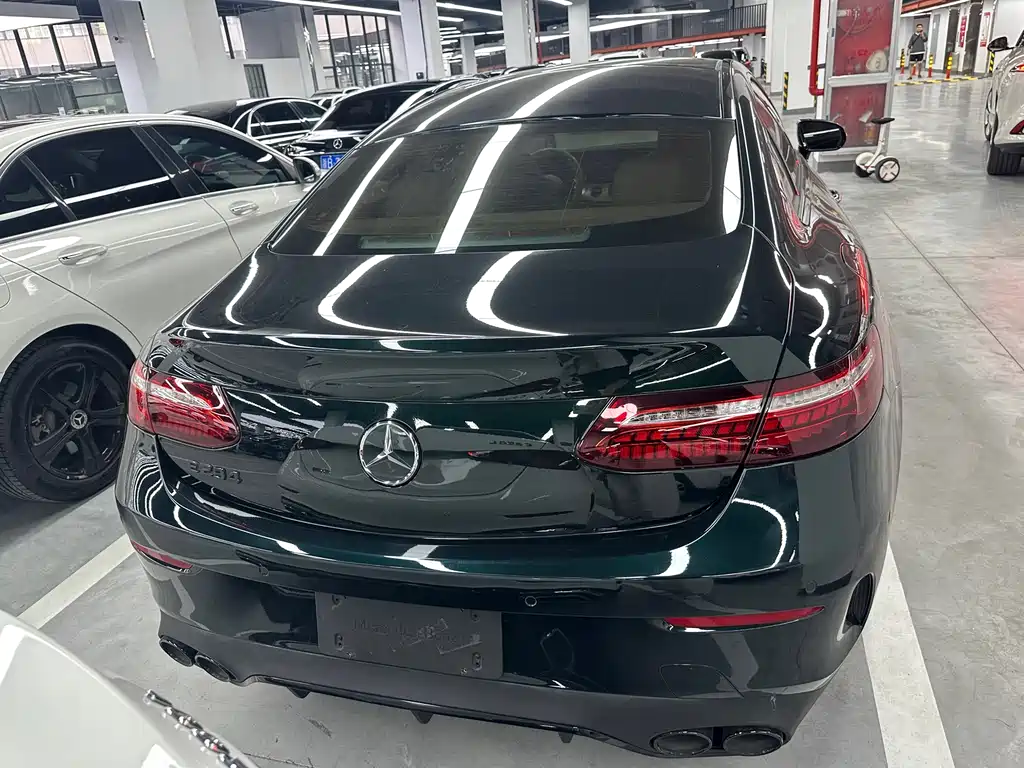 Mercedes-Benz E-Class 2022 — фото 18