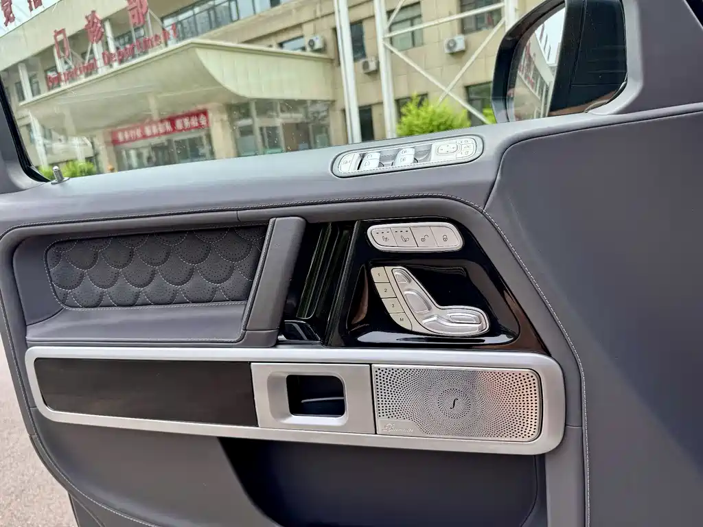 Mercedes-Benz G-Class AMG 2018 — фото 12