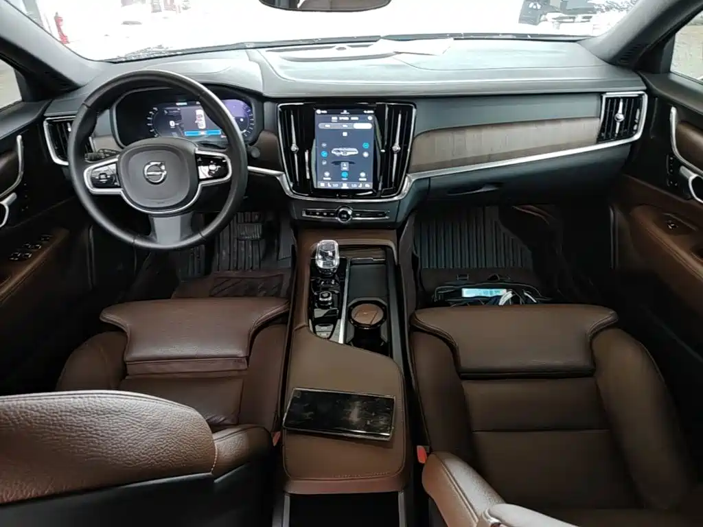 Volvo S90 2023 — фото 10