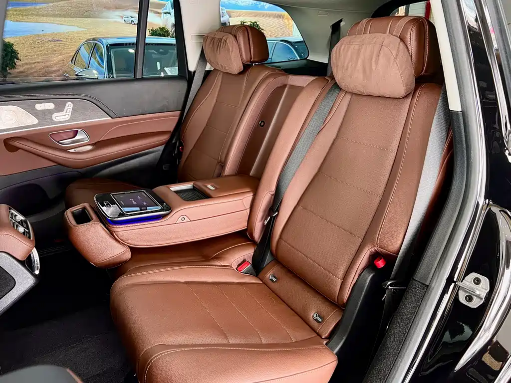 Mercedes-Benz GLS 2024 — фото 11